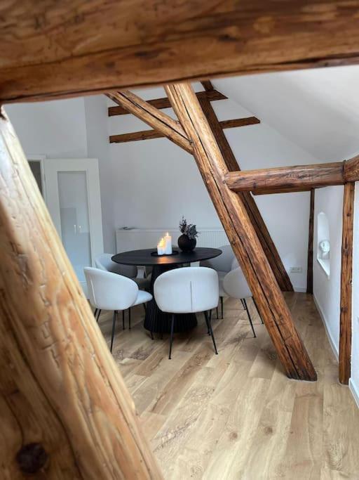 Mosel-Charm - Urige Dachgeschosswohnung - 3 Schlafzimmer Fuer 6 Personen - Liebevoll Renoviert & Gemuetlich Ürzig Exteriér fotografie